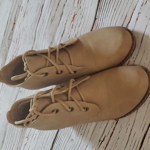 NATURE BREEZE WOMEN'S TAN WEDGE ANKLE BOOTS